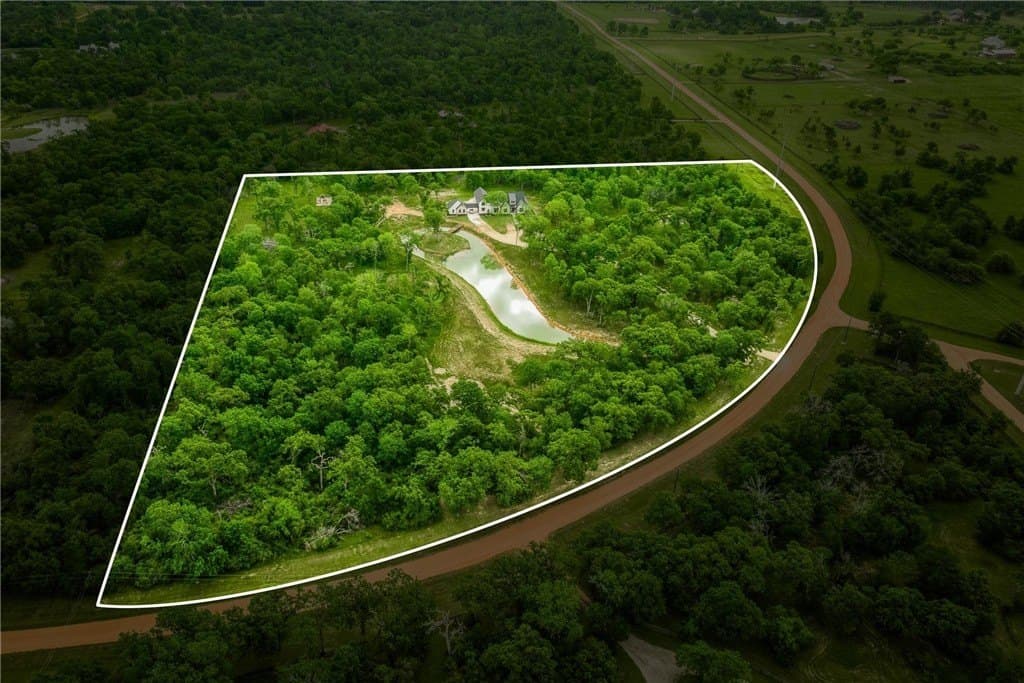 17.65 acres in WALLER County - photo 30
