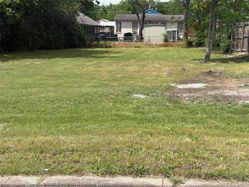 0.14 acres in Dallas County featured view