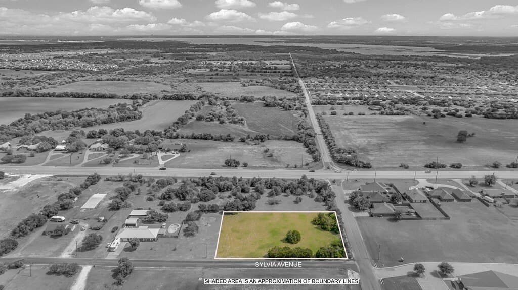 0.99 acres in McLennan County gallery image 3