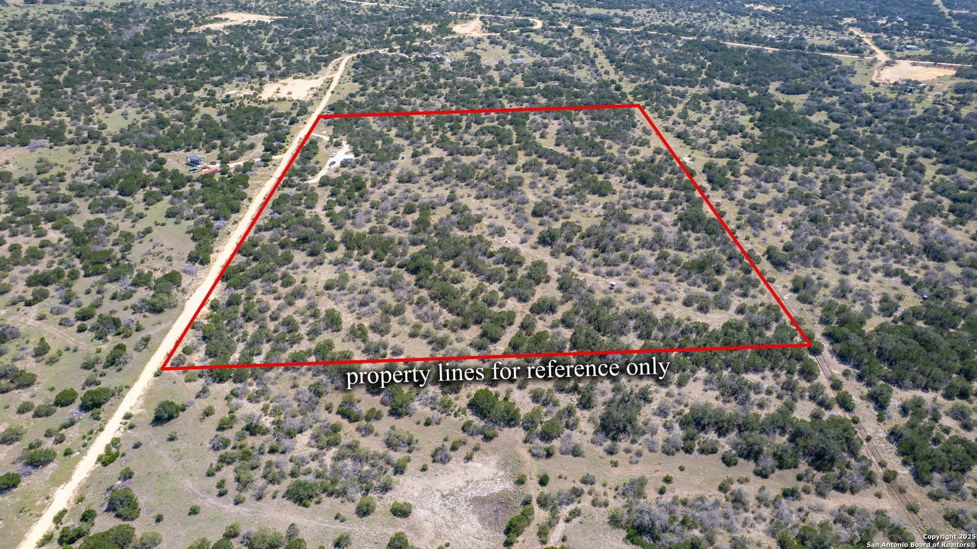 20.99 acres in Edwards County gallery image 3