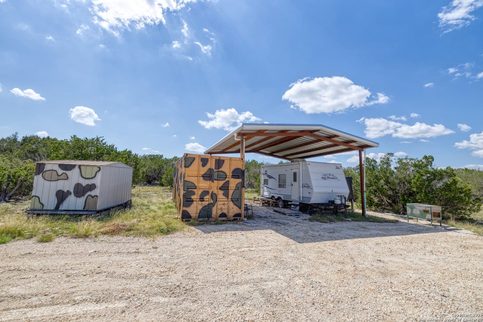 20.99 acres in Edwards County featured view