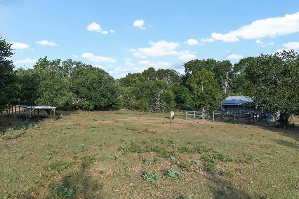 21.89 acres in Fayette County - photo 16