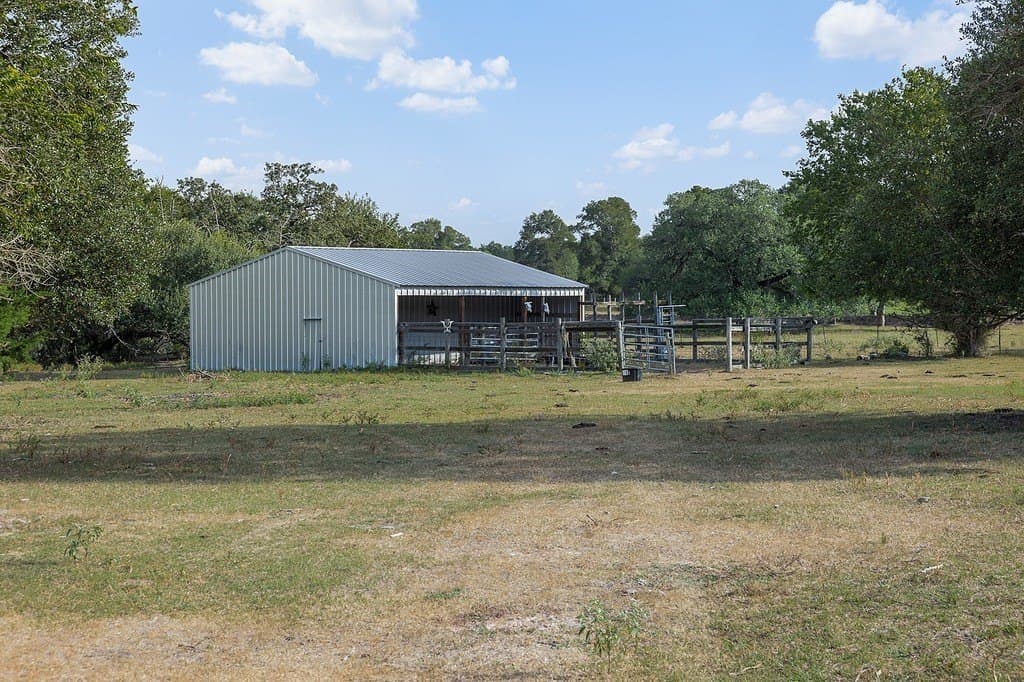 21.89 acres in Fayette County - photo 5