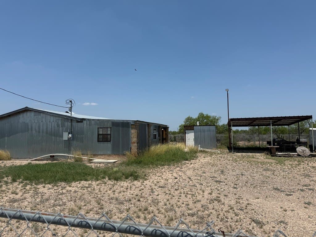14,000 acres in Maverick County featured view