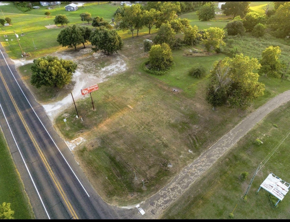 0.92 acres in Robertson County - photo 9