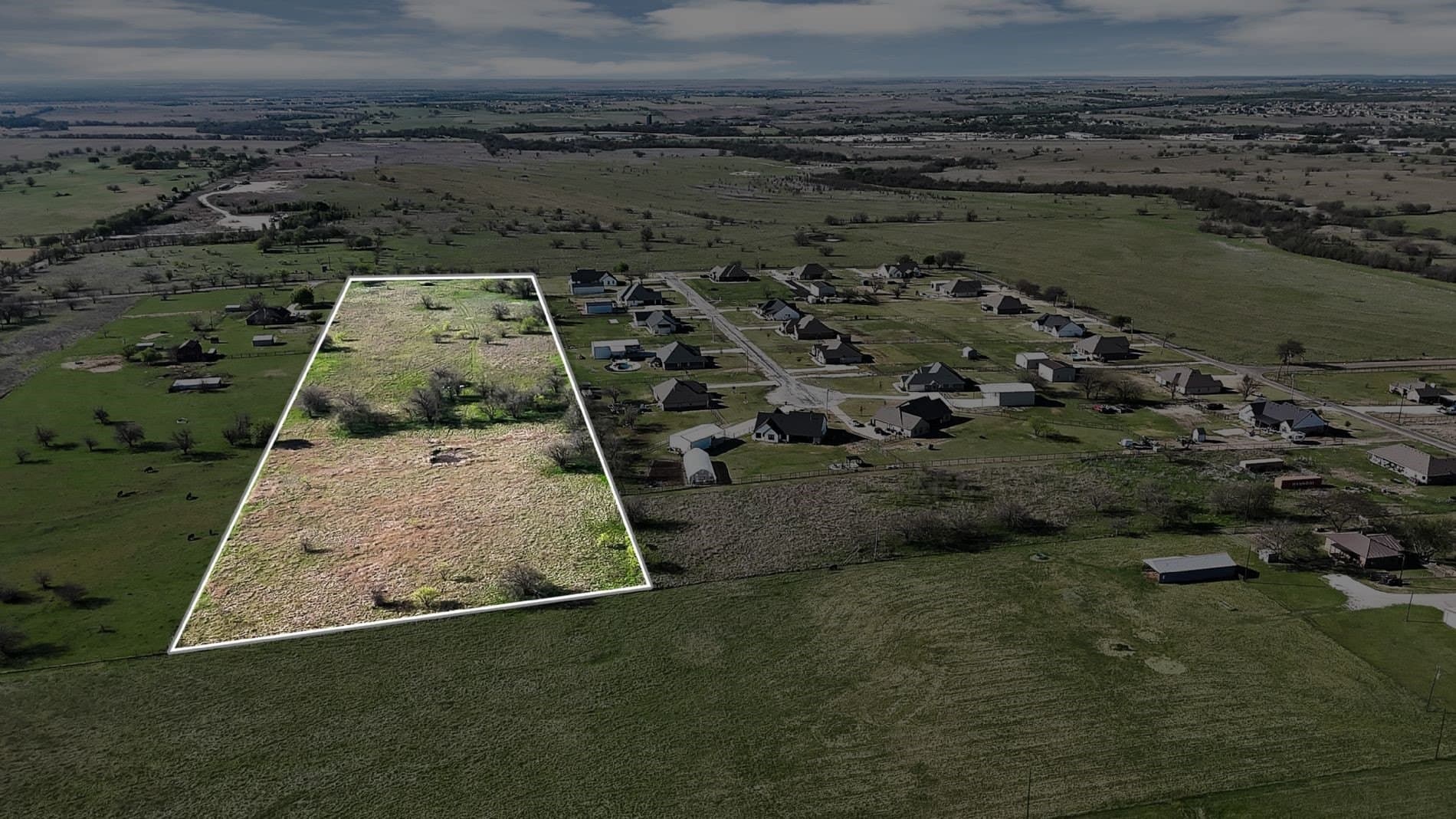10.55 acres in Johnson County gallery image 2