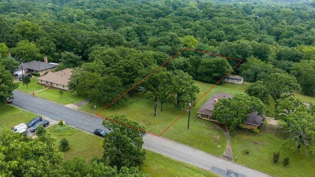 0.79 acres in Grayson County