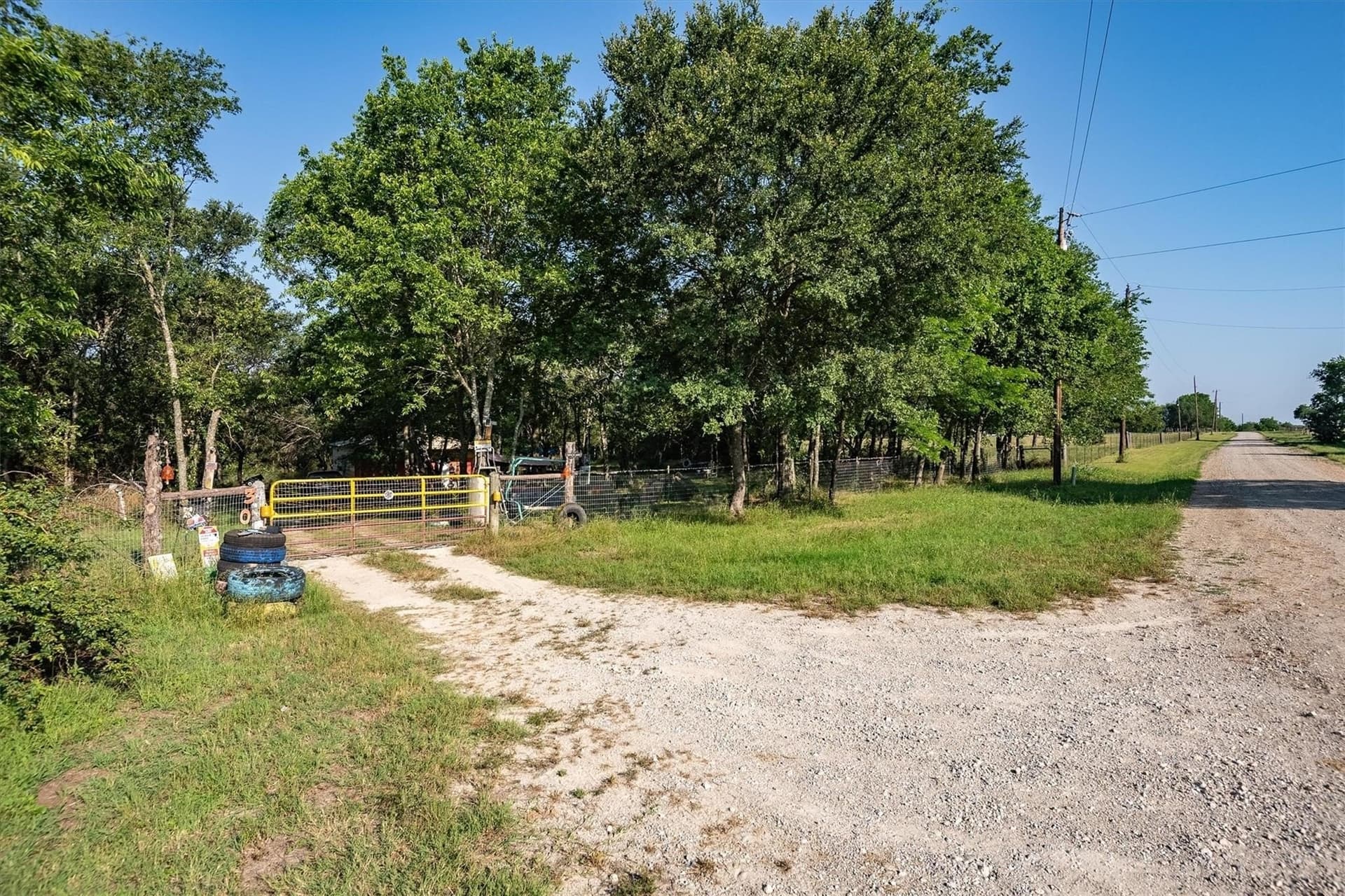 10 acres in Navarro County - photo 9