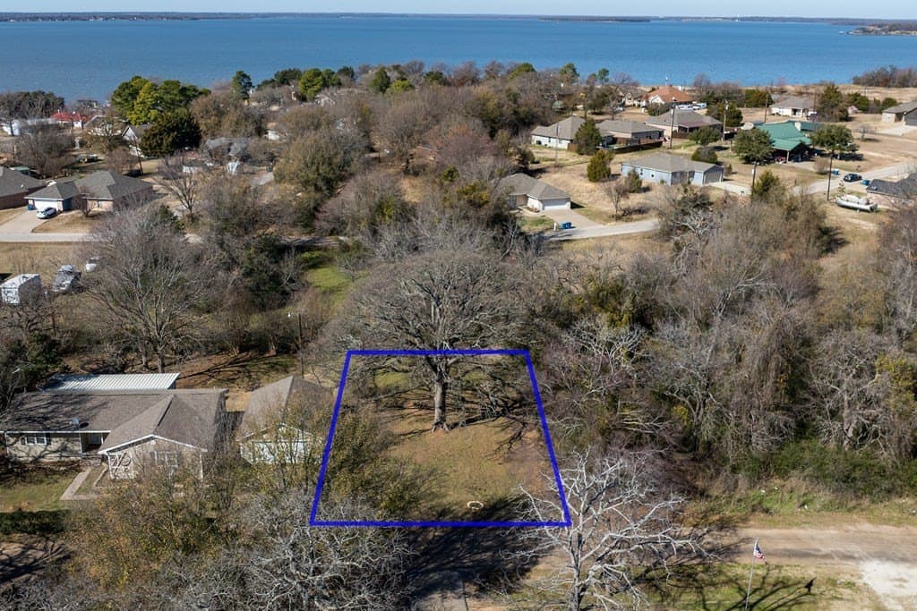 0.19 acres in Henderson County gallery image 3