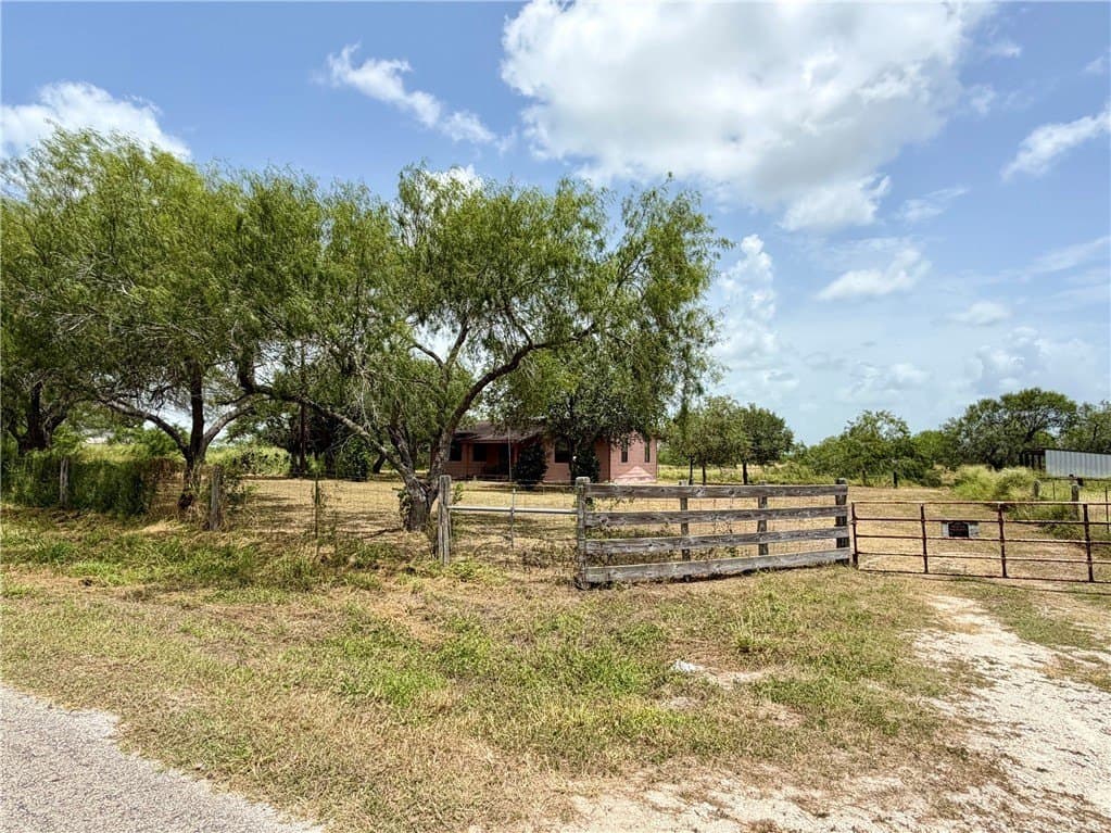 20.01 acres in Kleberg County - photo 18