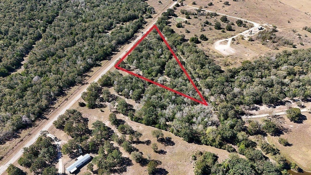 3.65 acres in Lee County gallery image 4