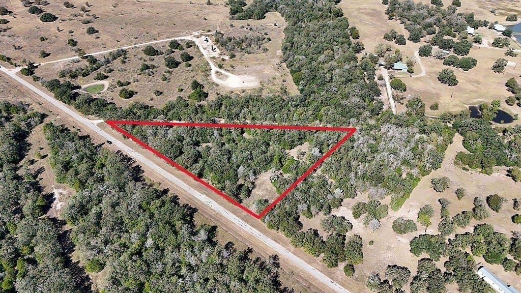 3.65 acres in Lee County gallery image 2
