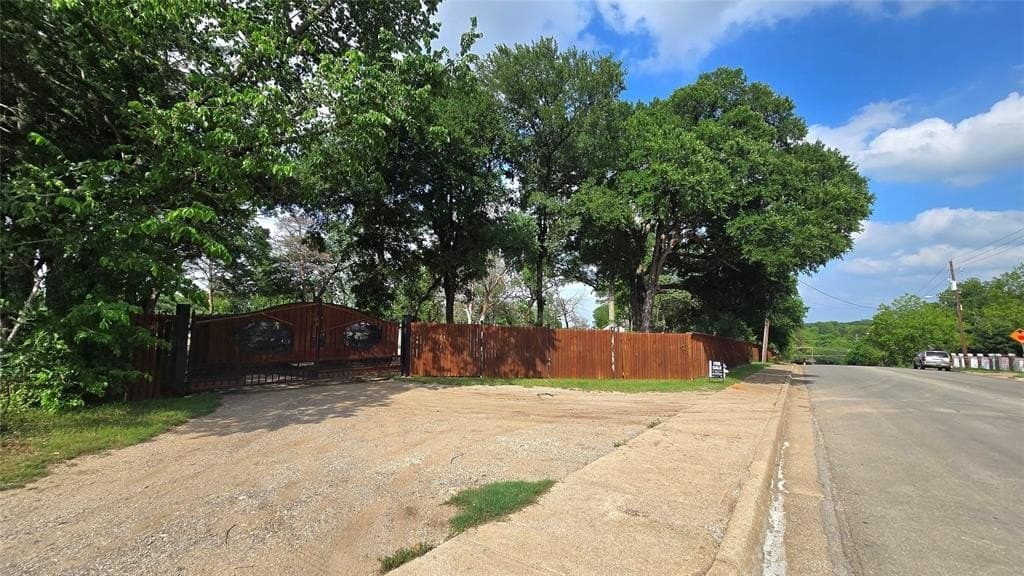 0.99 acres in Dallas County gallery image 2