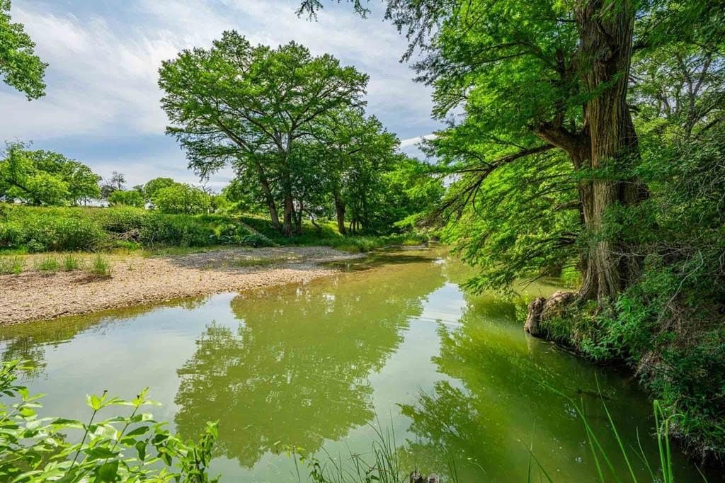85 acres in Kendall County