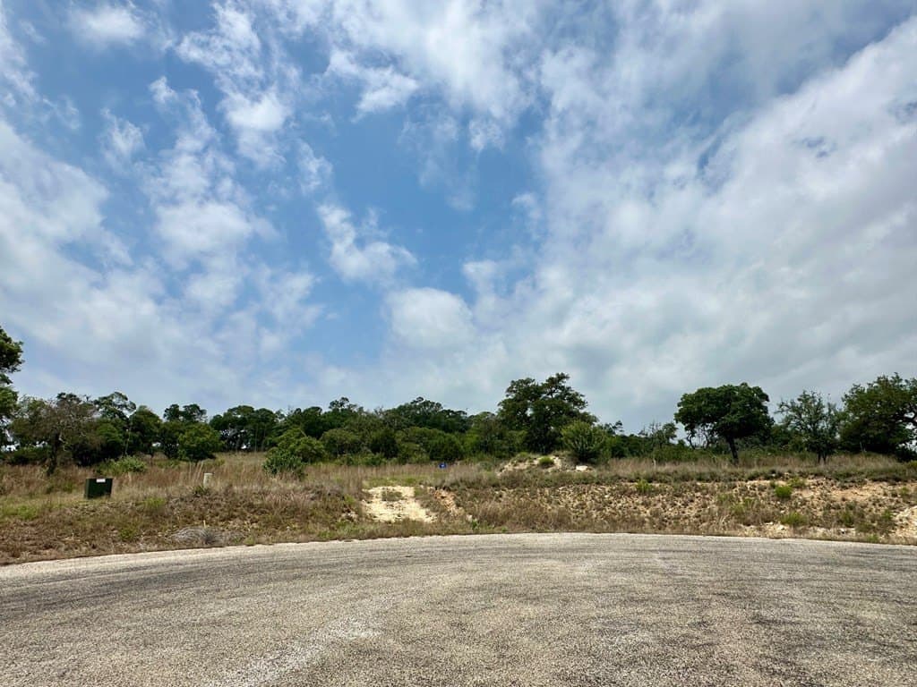 3 acres in Kendall County gallery image 4