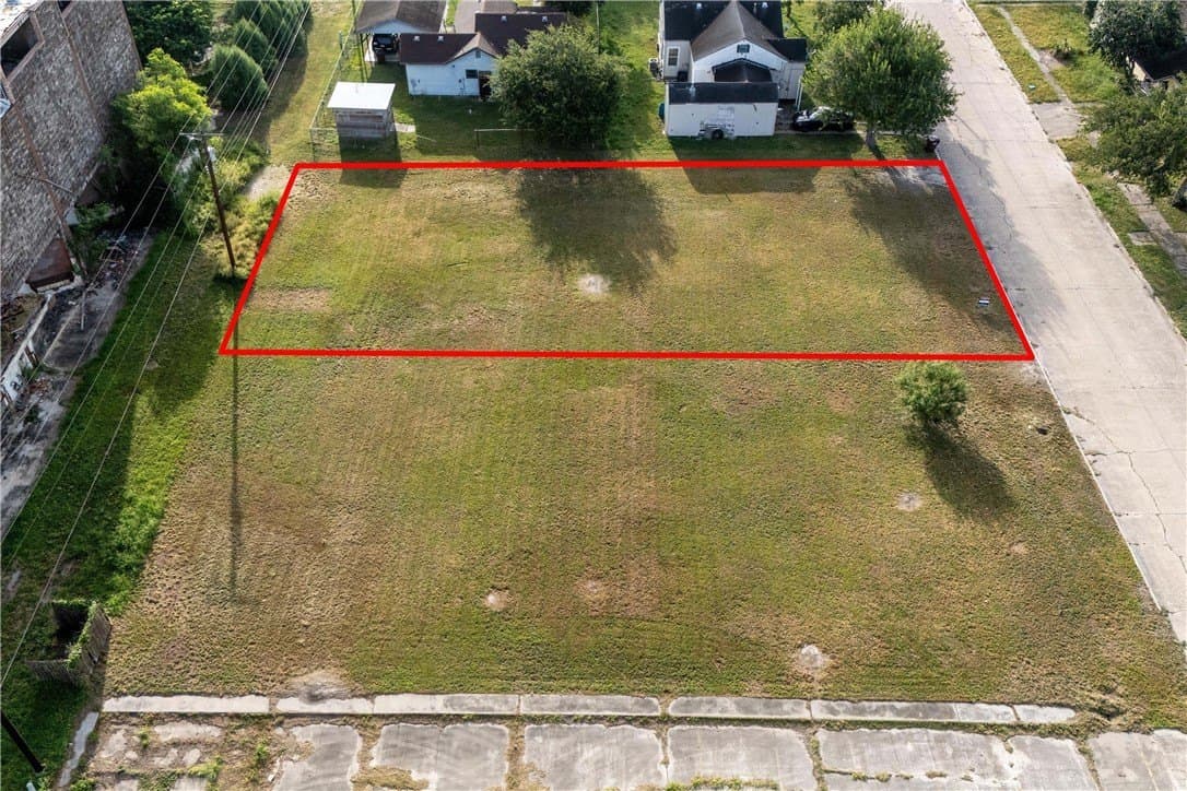 0.24 acres in Kleberg County - photo 6