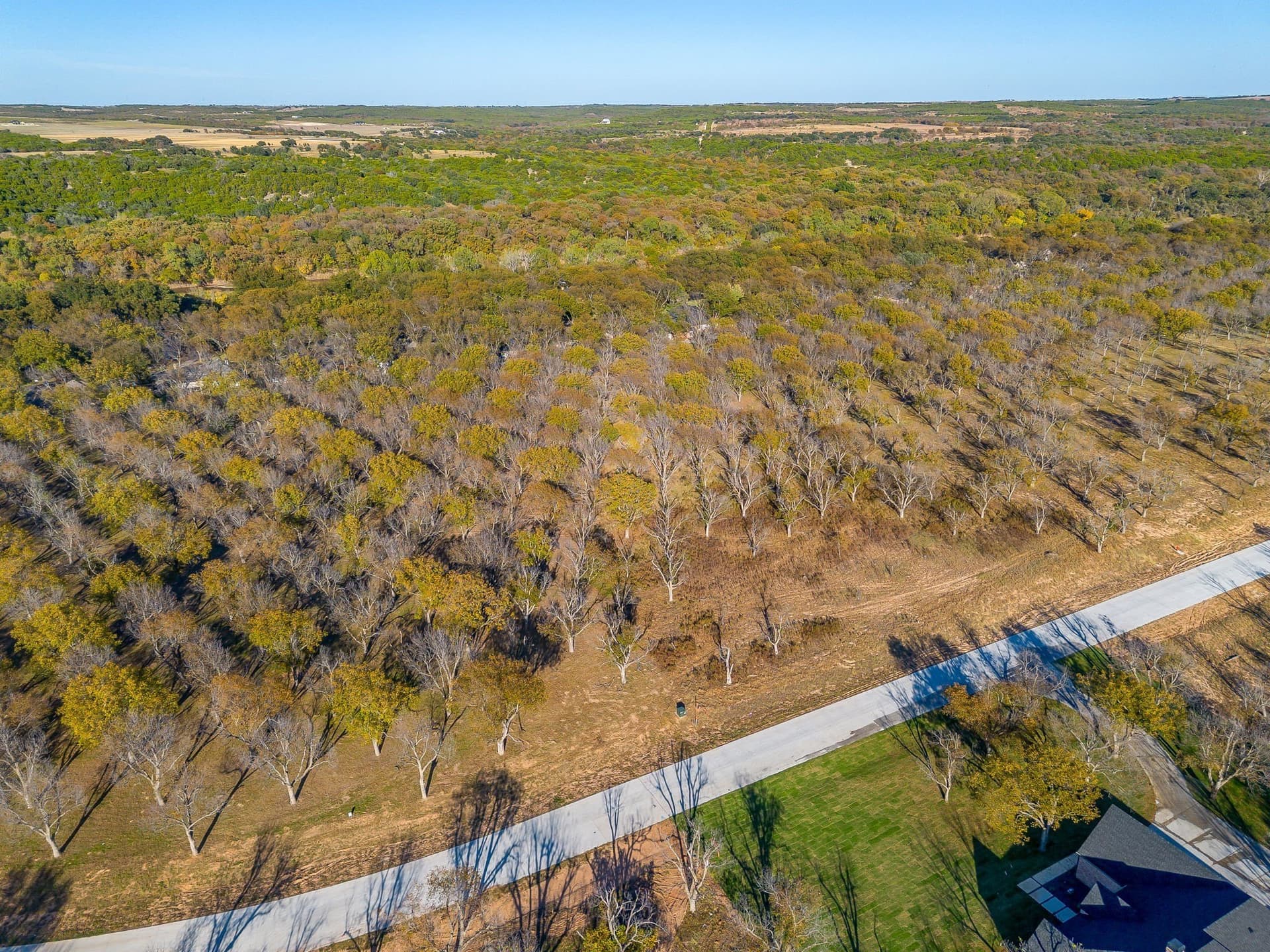 2.69 acres in Hood County gallery image 2