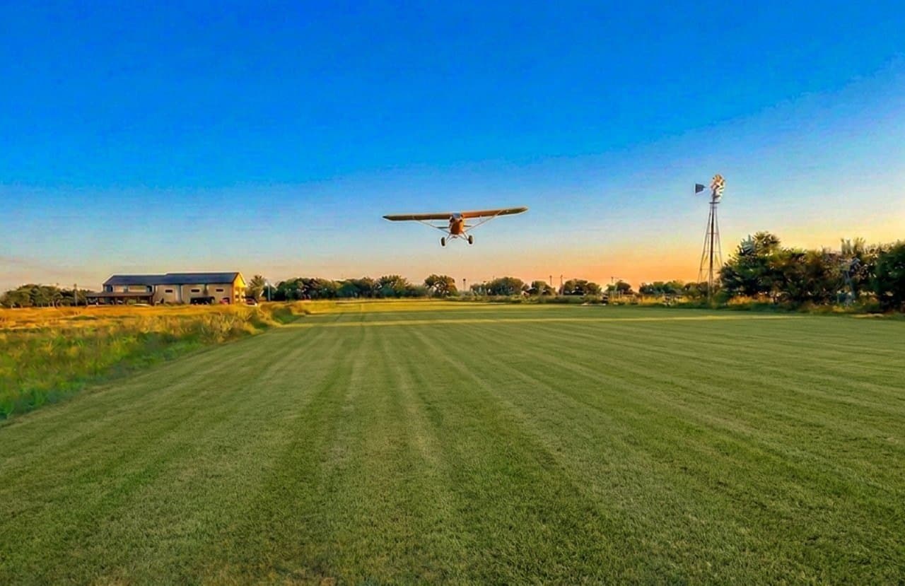 1.32 acres in Johnson County gallery image 4