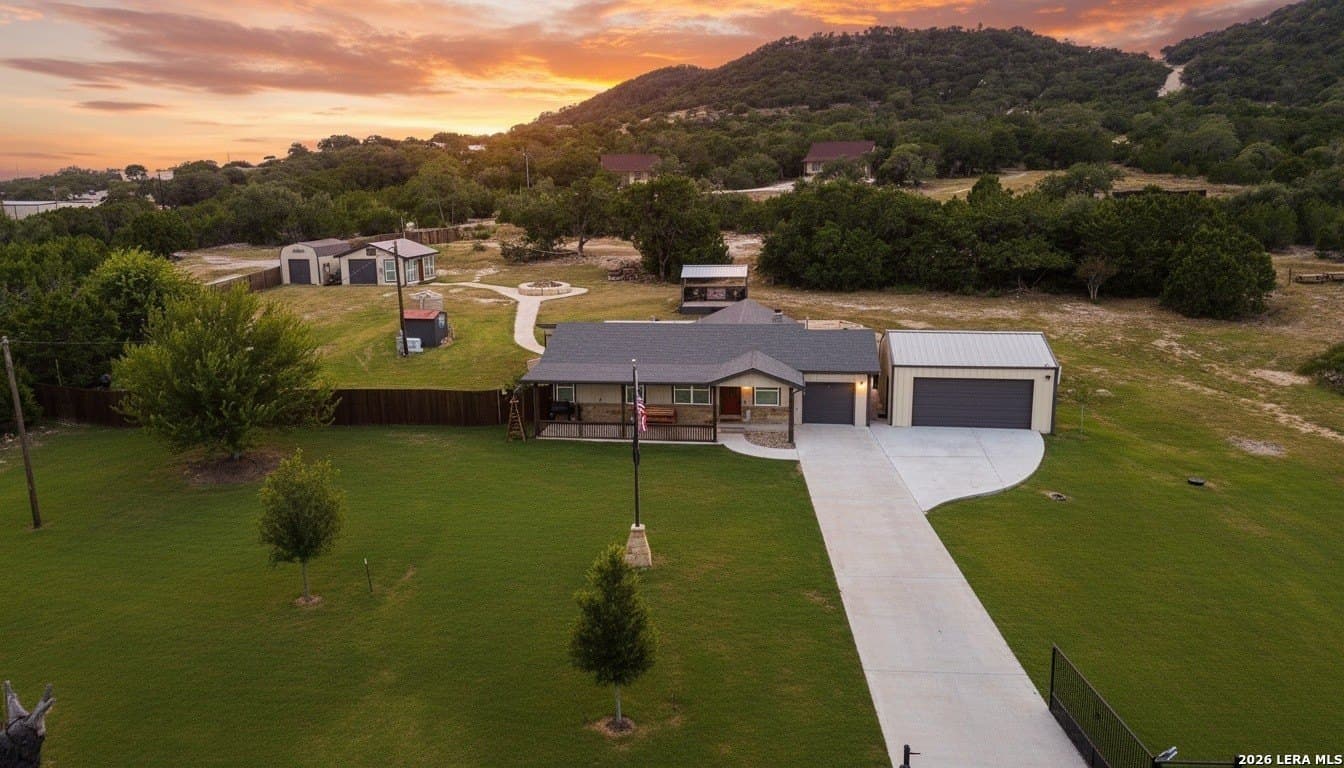 20.12 acres in Bandera County