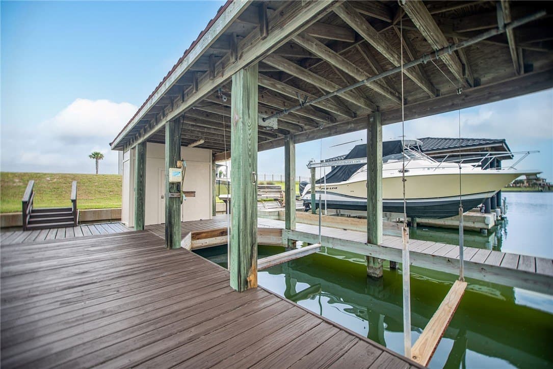 0.27 acres in Calhoun County - photo 9