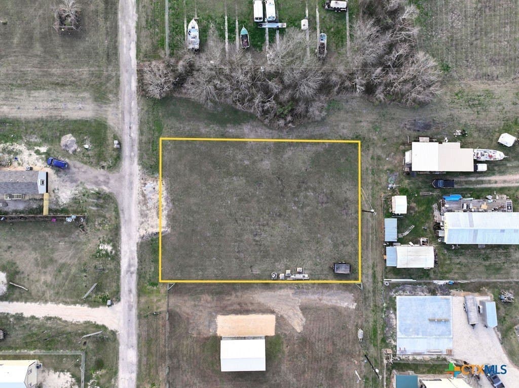 0.33 acres in Calhoun County gallery image 3