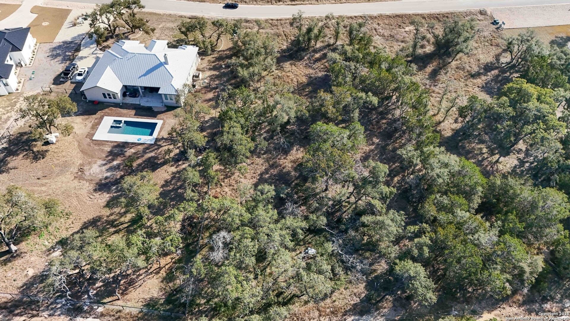 1.01 acres in Comal County gallery image 4