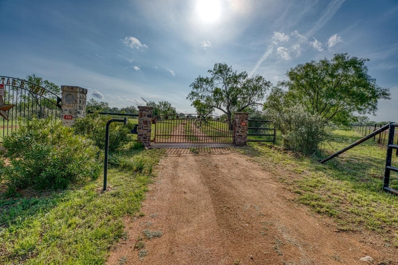 66.06 acres in Llano County - photo 34