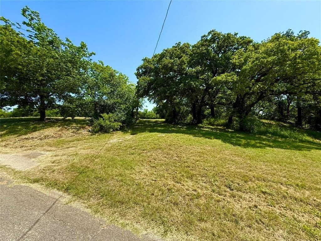 1.04 acres in Tarrant County