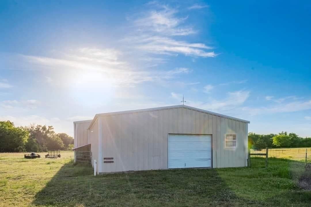 10.55 acres in Hopkins County - photo 10