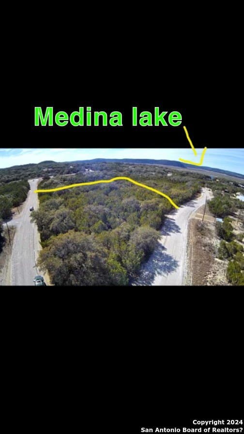 2.4 acres in Bandera County