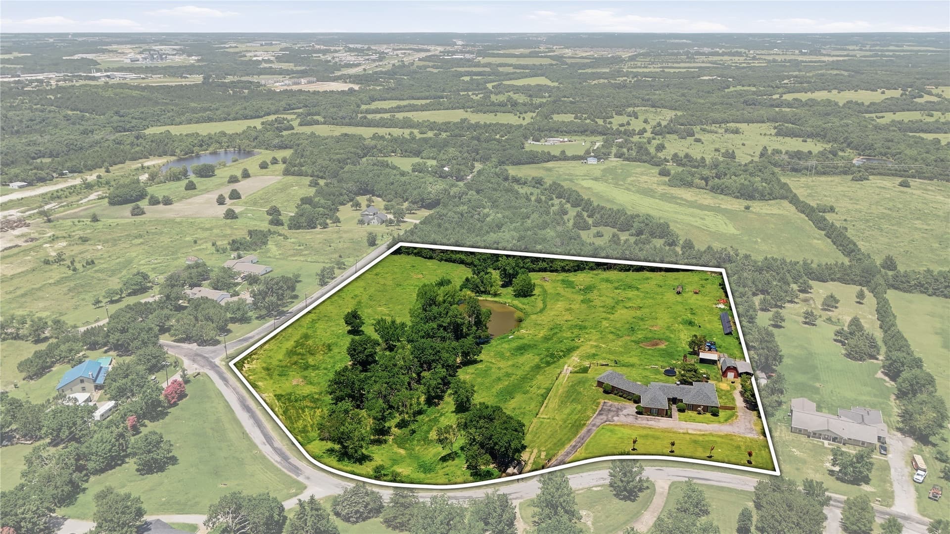10.3 acres in Grayson County gallery image 2