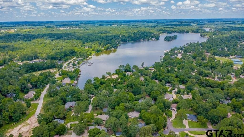 0.52 acres in Smith County - photo 31
