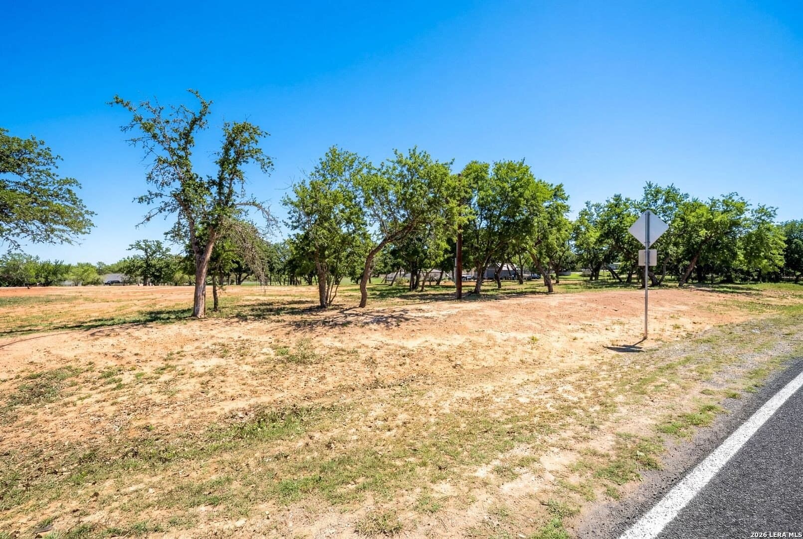 1.35 acres in Bexar County gallery image 3