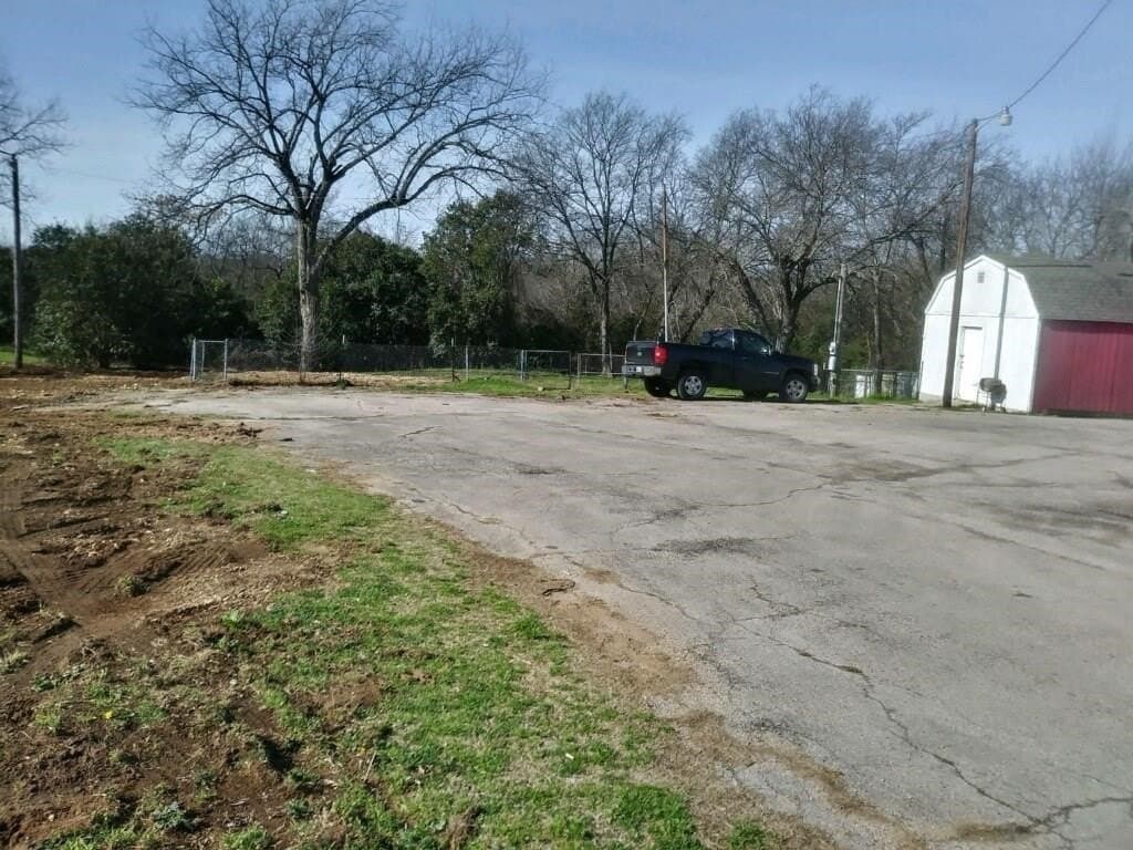 0.95 acres in Johnson County - photo 2
