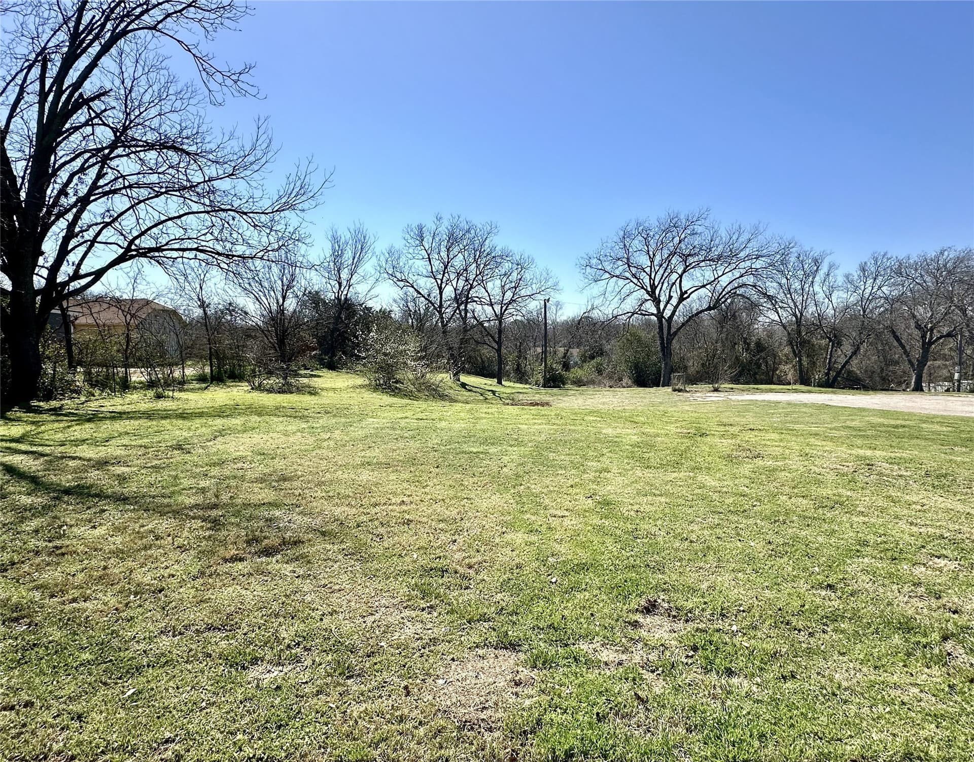 0.95 acres in Johnson County - photo 3