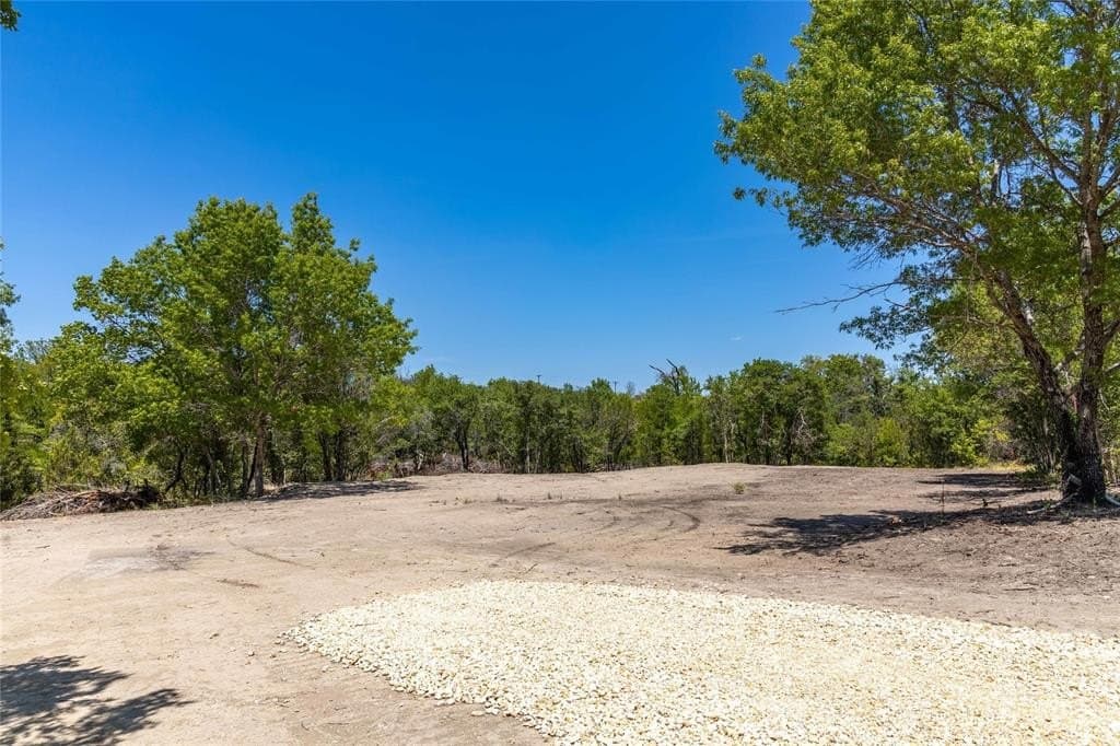 2.45 acres in Erath County gallery image 4