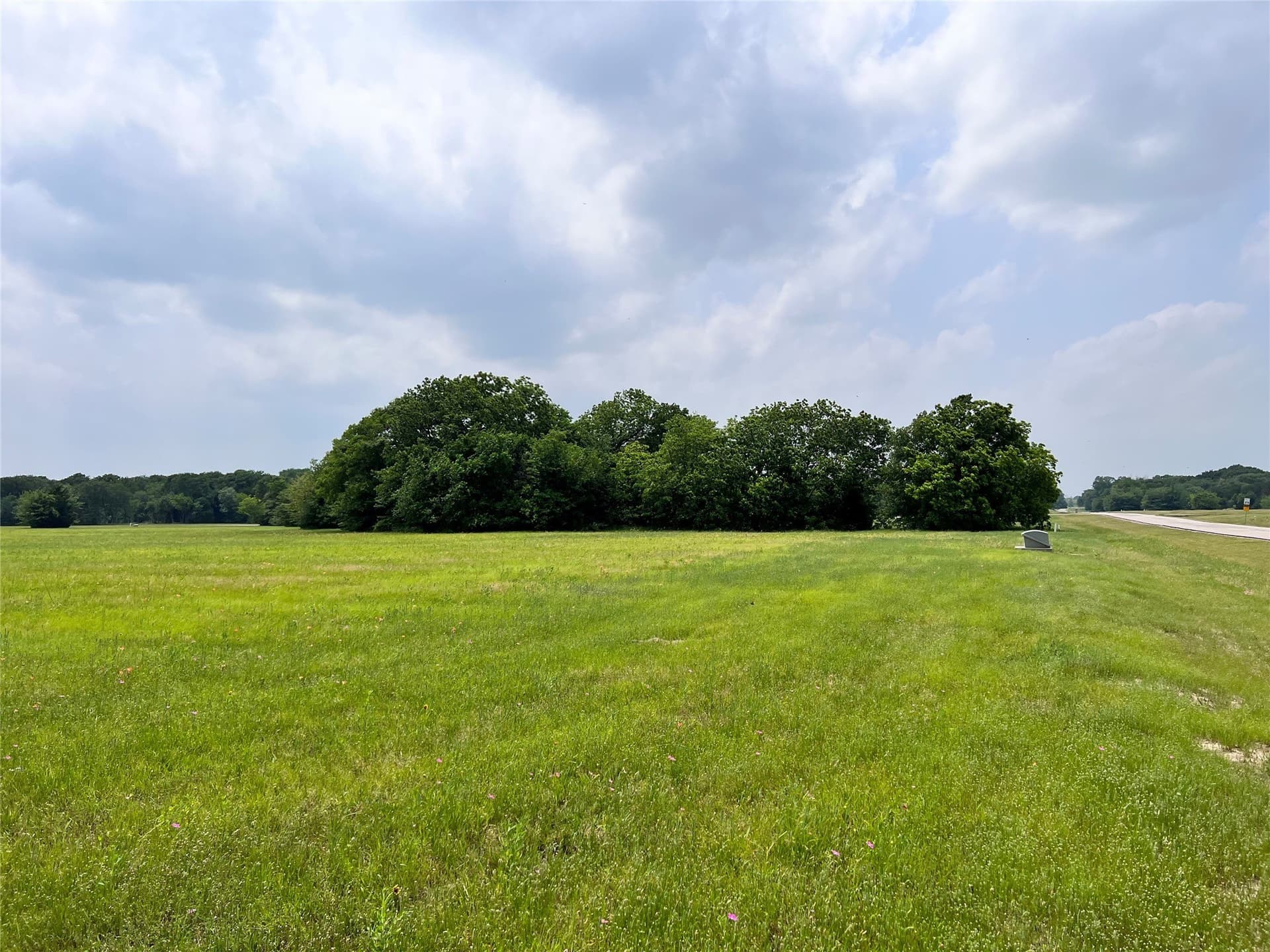 1.02 acres in Navarro County - photo 9