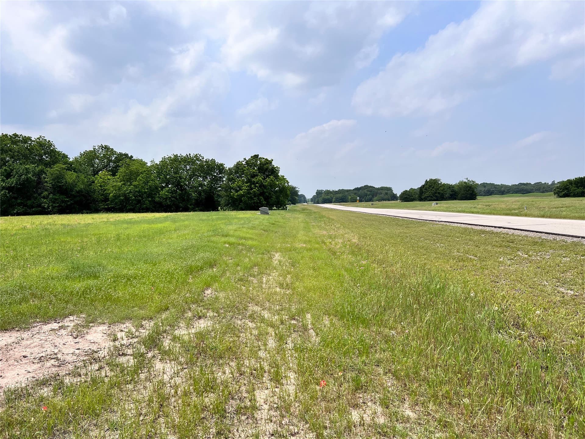 1.02 acres in Navarro County - photo 7