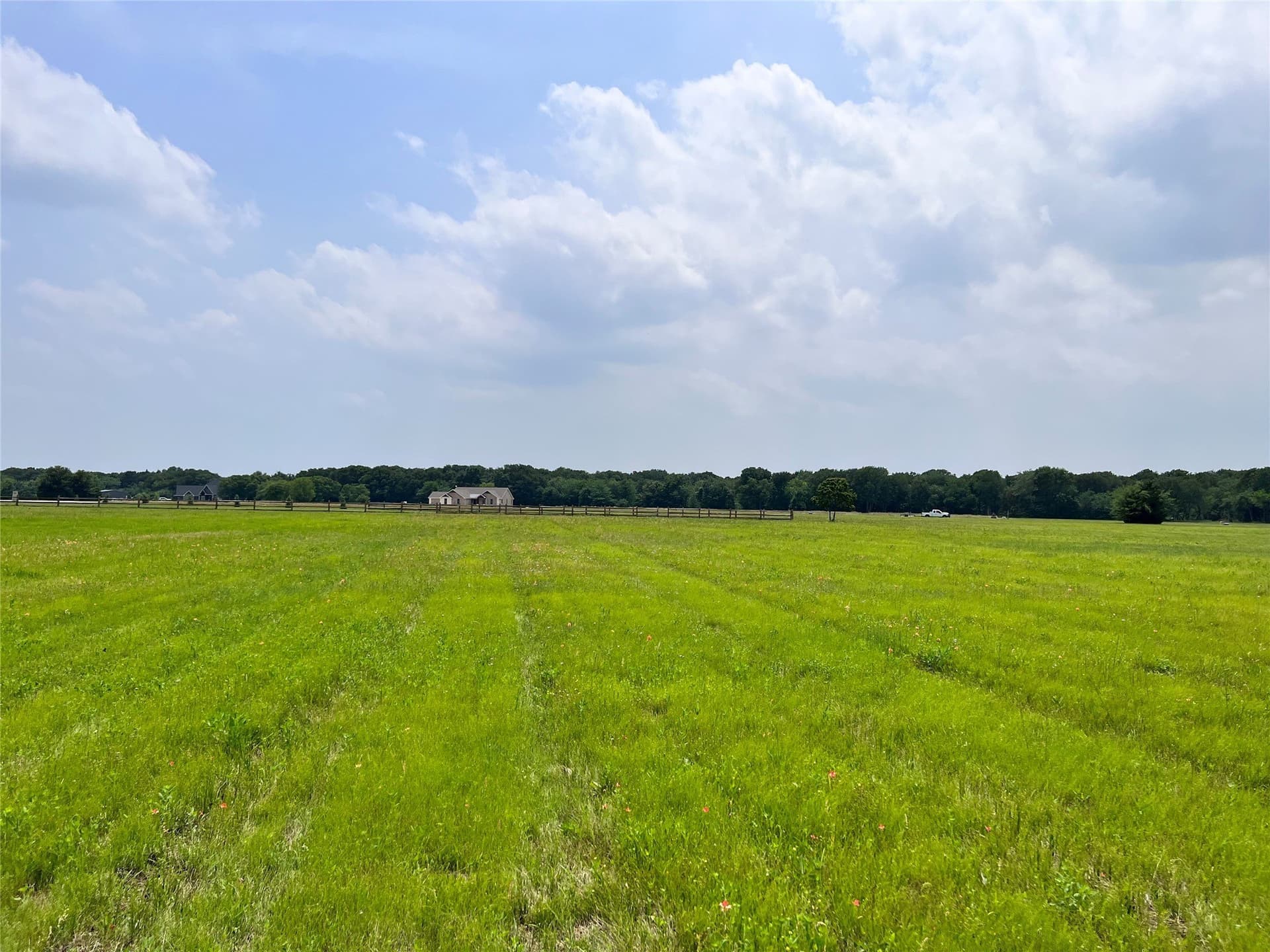 1.02 acres in Navarro County - photo 10