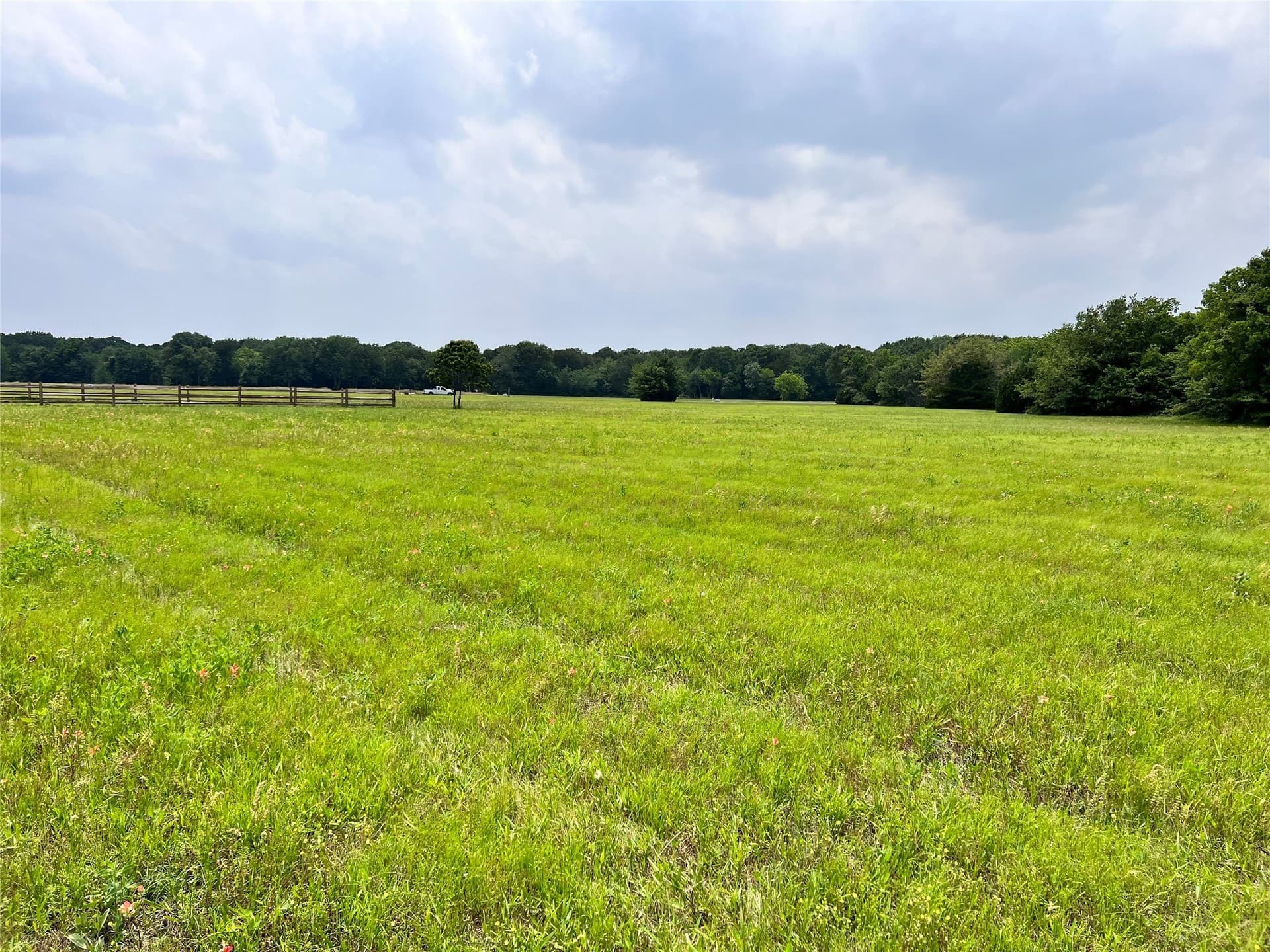 1.02 acres in Navarro County - photo 13