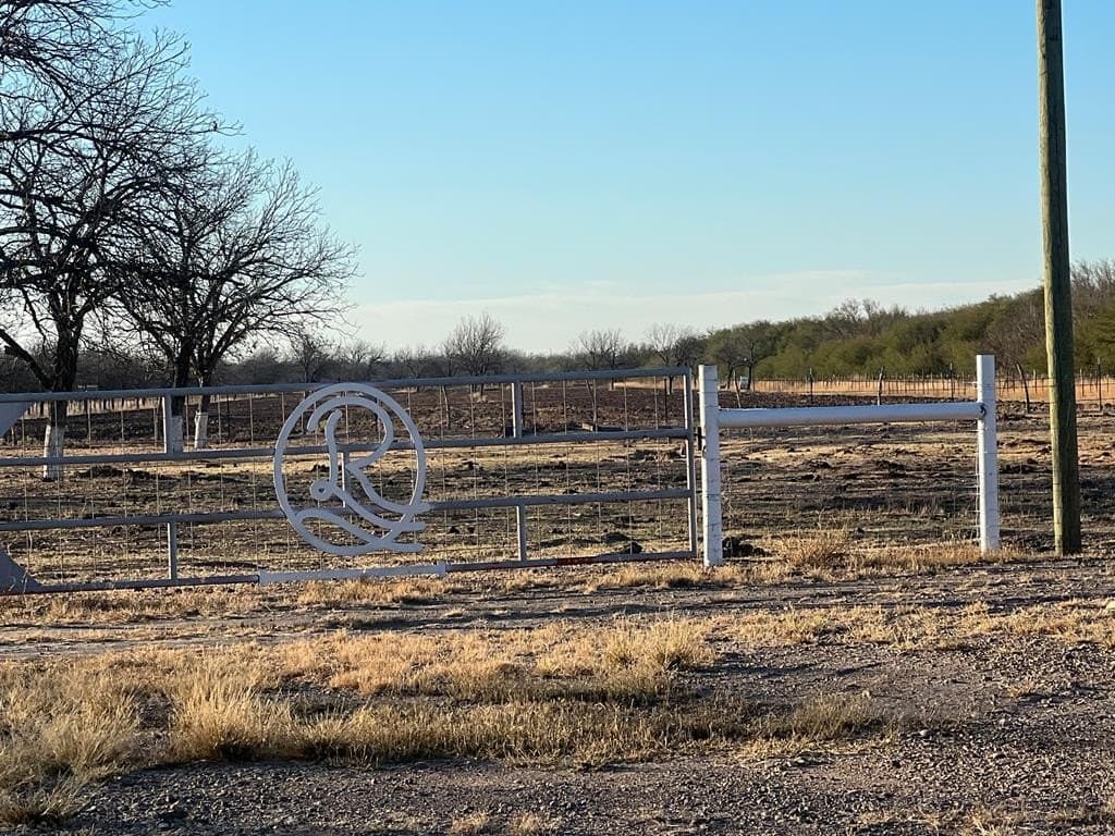 11.05 acres in Maverick County gallery image 4
