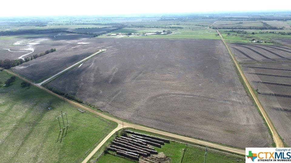 10 acres in Milam County gallery image 2