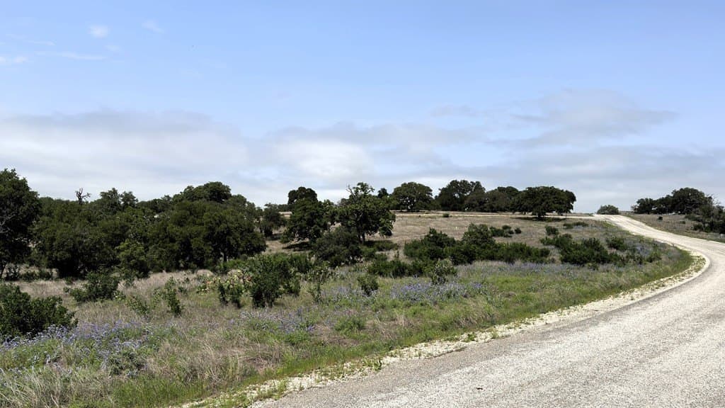 3.47 acres in Gillespie County gallery image 4