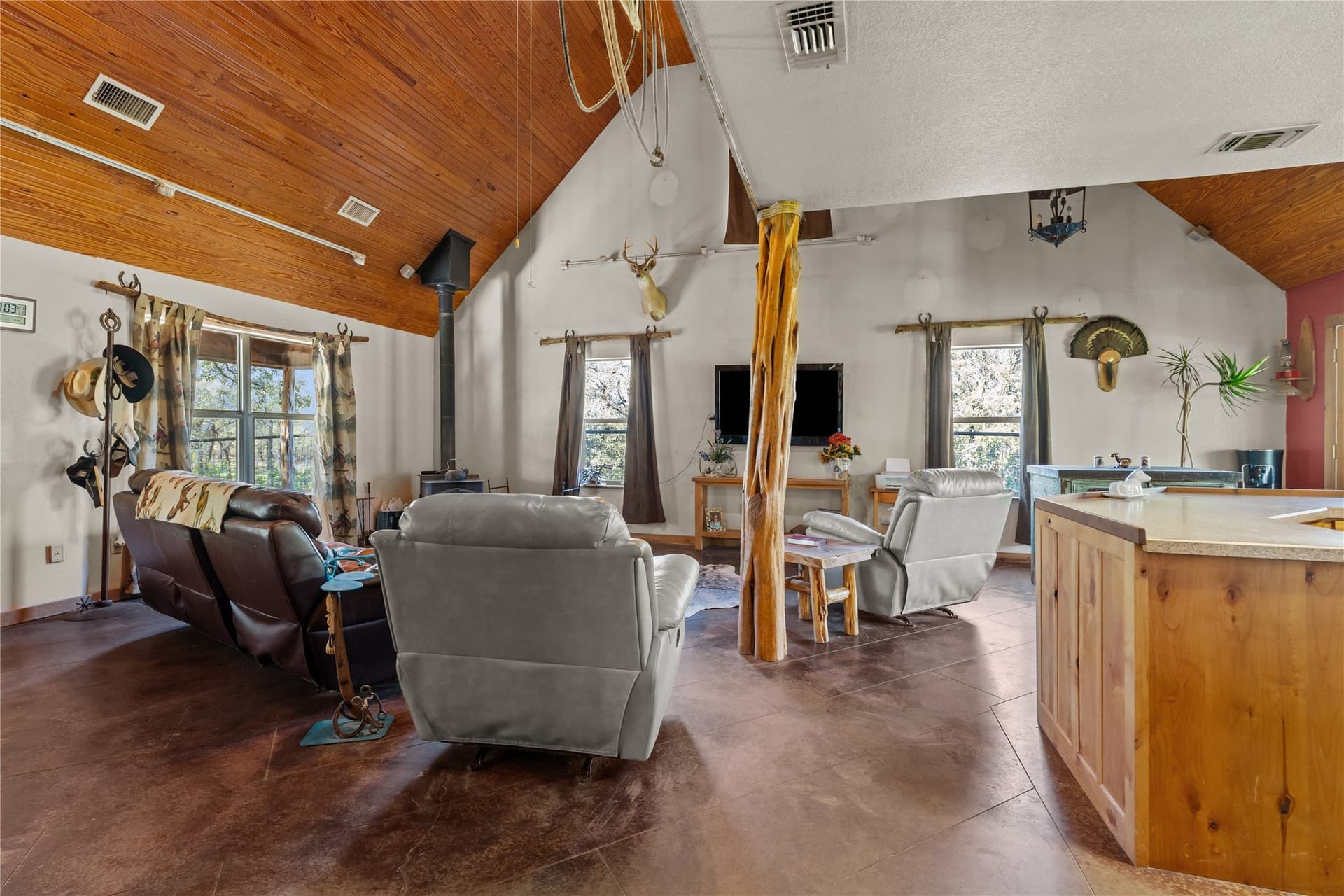 10.01 acres in Wise County - photo 5