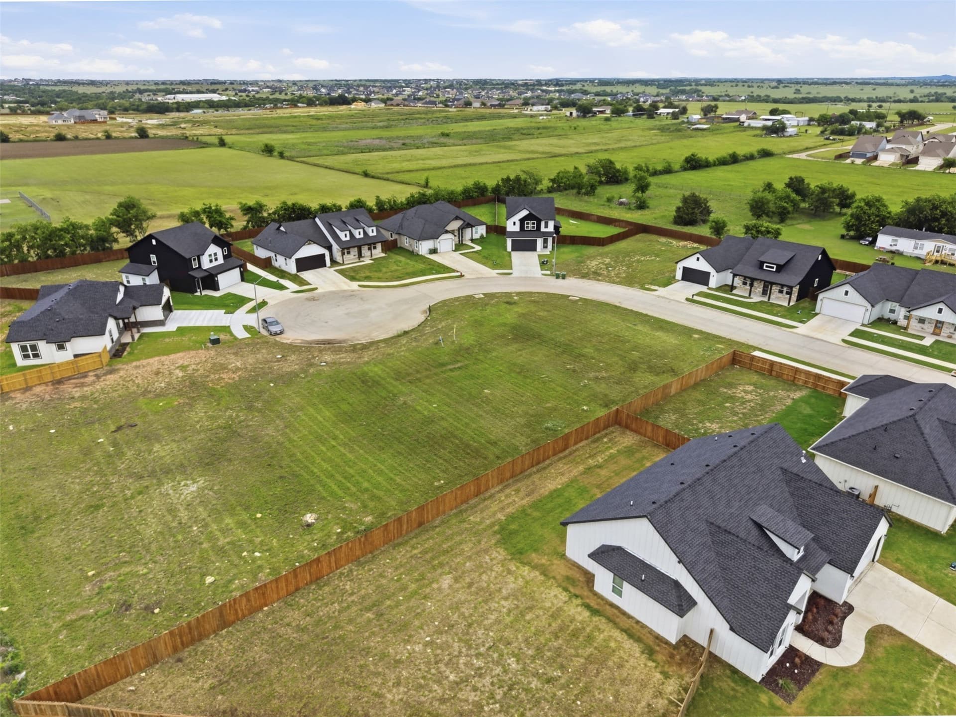 0.26 acres in Johnson County - photo 9