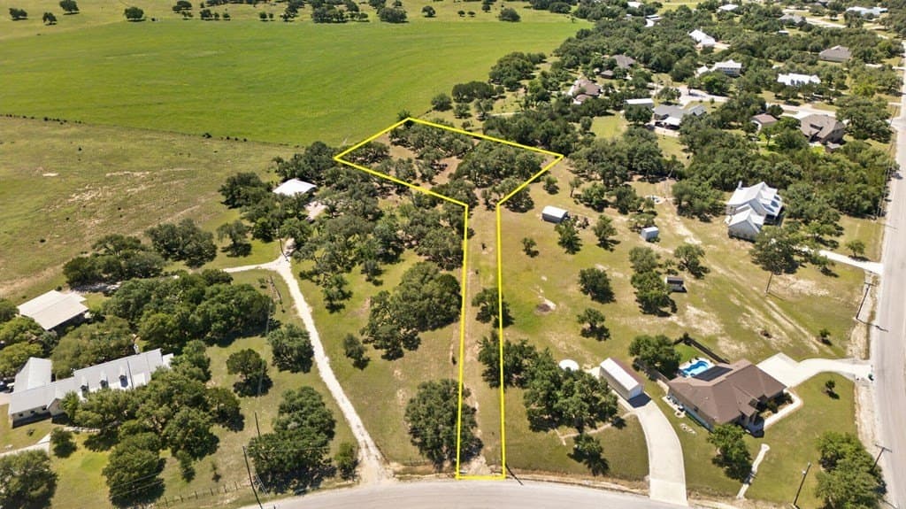 2.03 acres in Blanco County gallery image 2