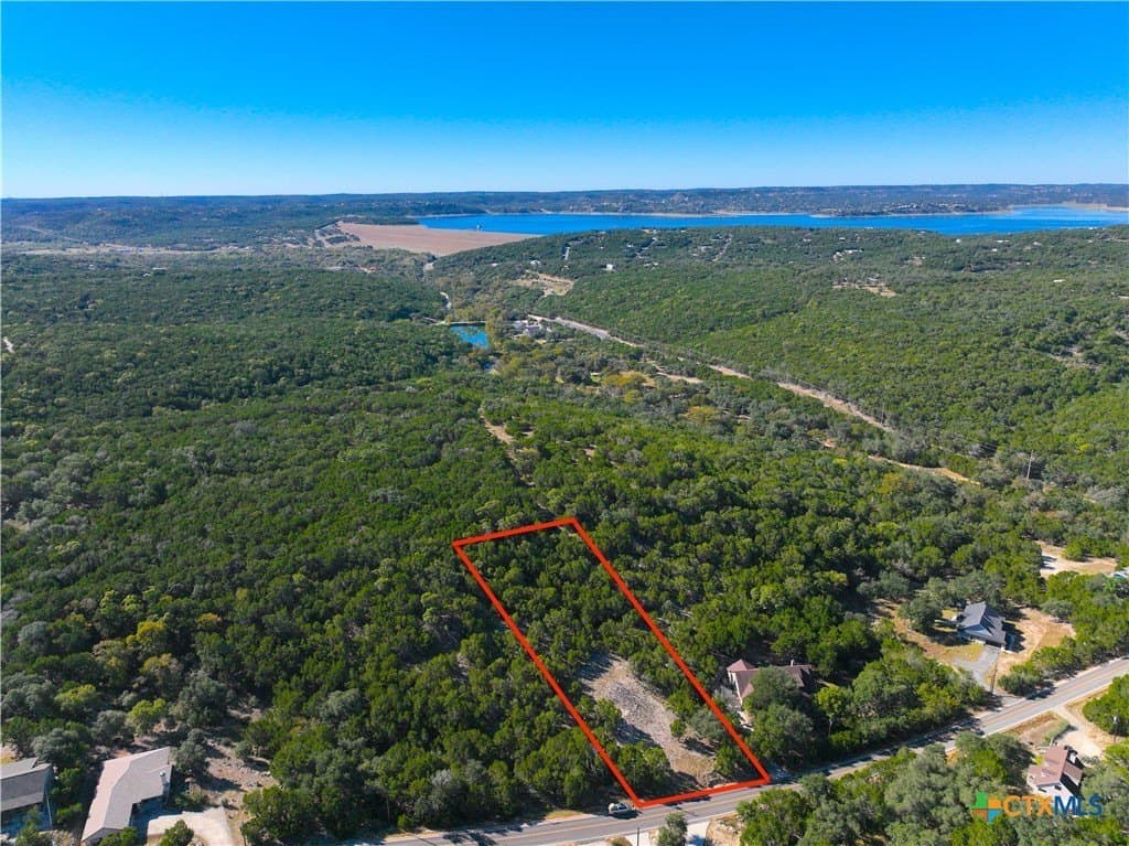 0.82 acres in Comal County - photo 4