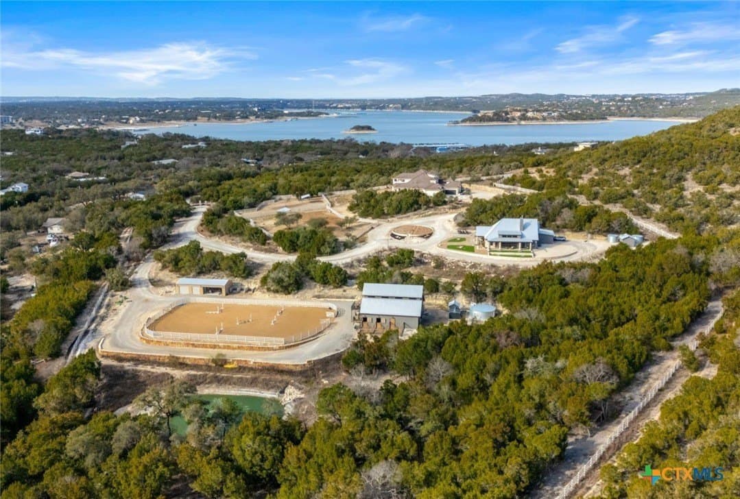 10.62 acres in Travis County gallery image 2