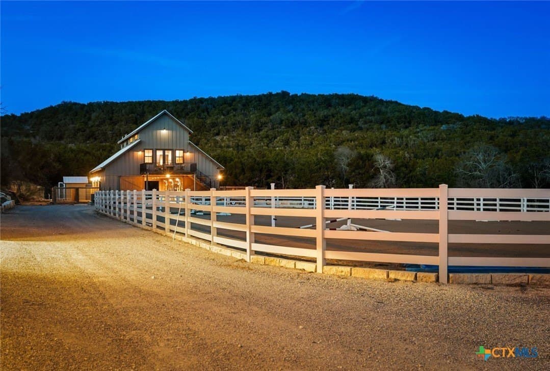 10.62 acres in Travis County - photo 33