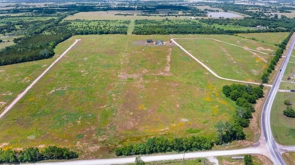 3.24 acres in Lamar County - photo 19